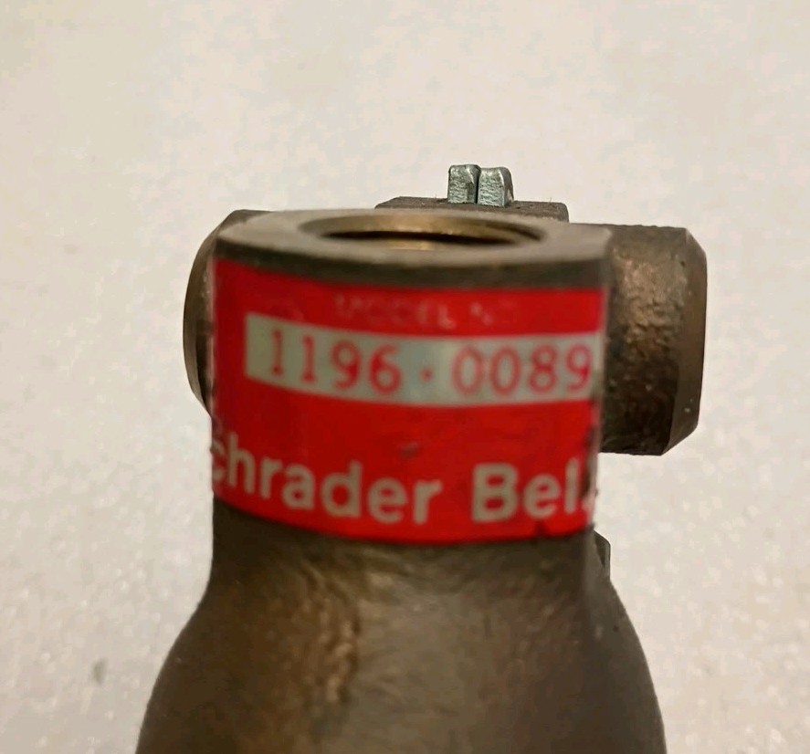 NEW SCHRADER BELLOWS 034150099 2 WAY CONTROL VALVE W/ ROLLER