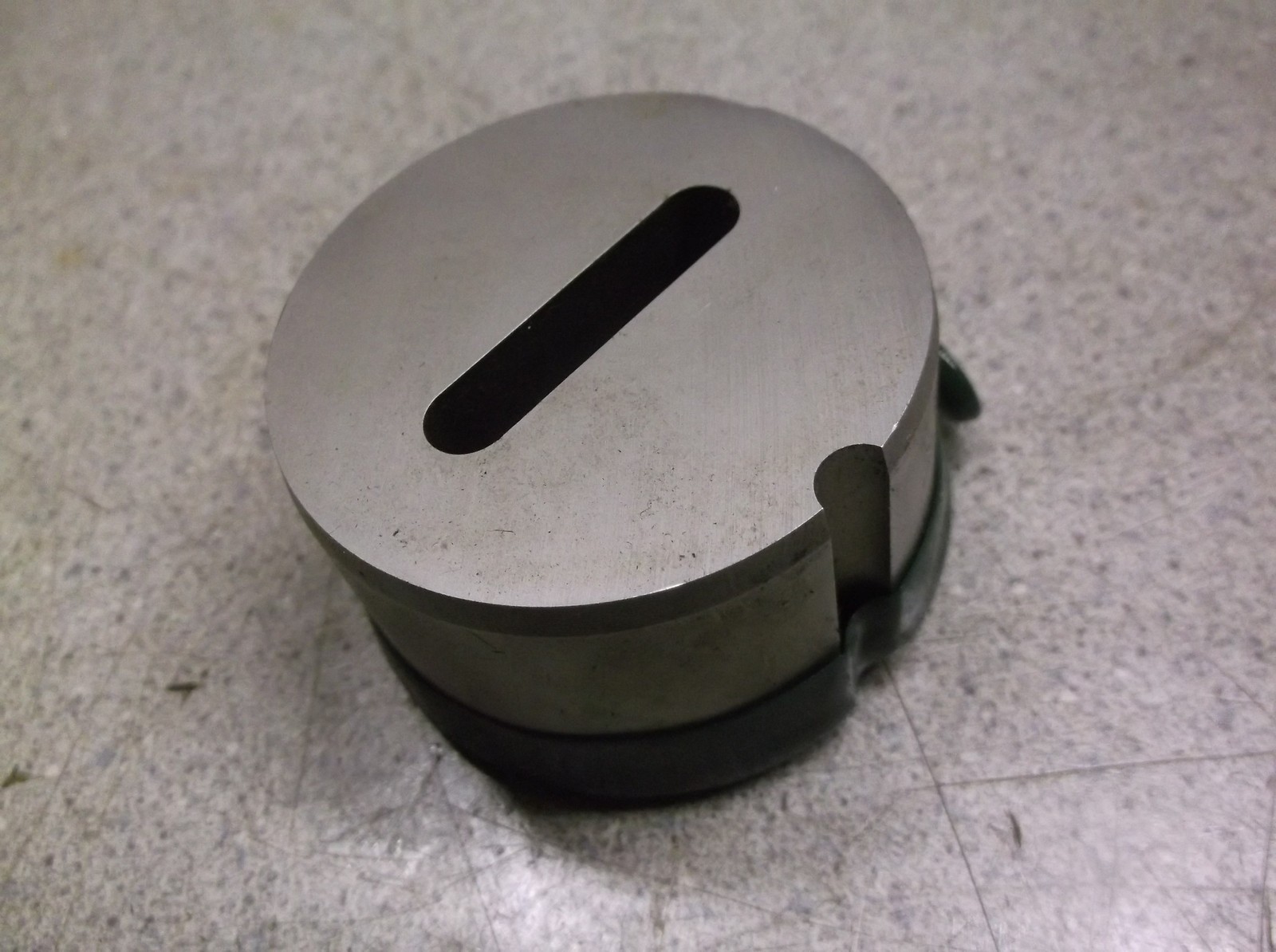 Moeller Tool & Die Cutter Punch OBL 500×28 W=6.1 P=30.1 B=3 6.0M P/S SM650283006