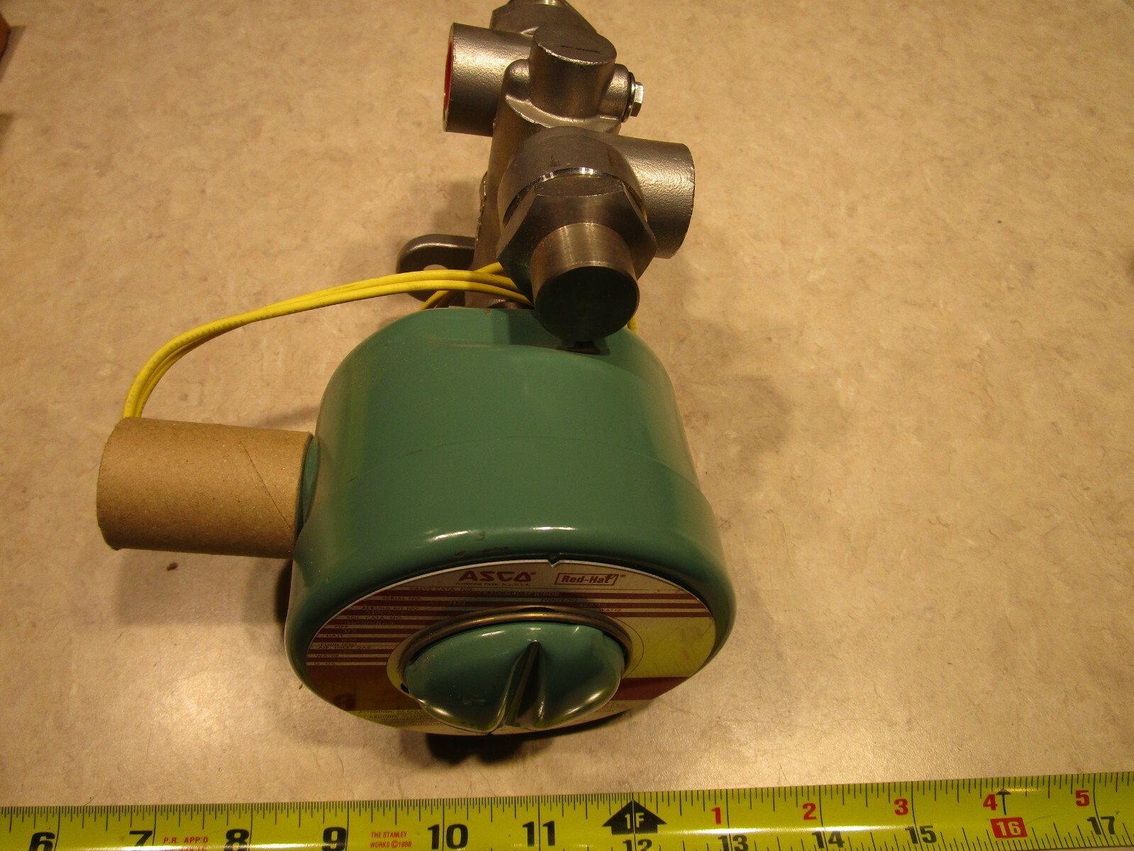 ASCO EFHCX8300B403F10908 Solenoid INERT GAS Valve 125VDC, 1/2″ NPT, 35.1W, D0401