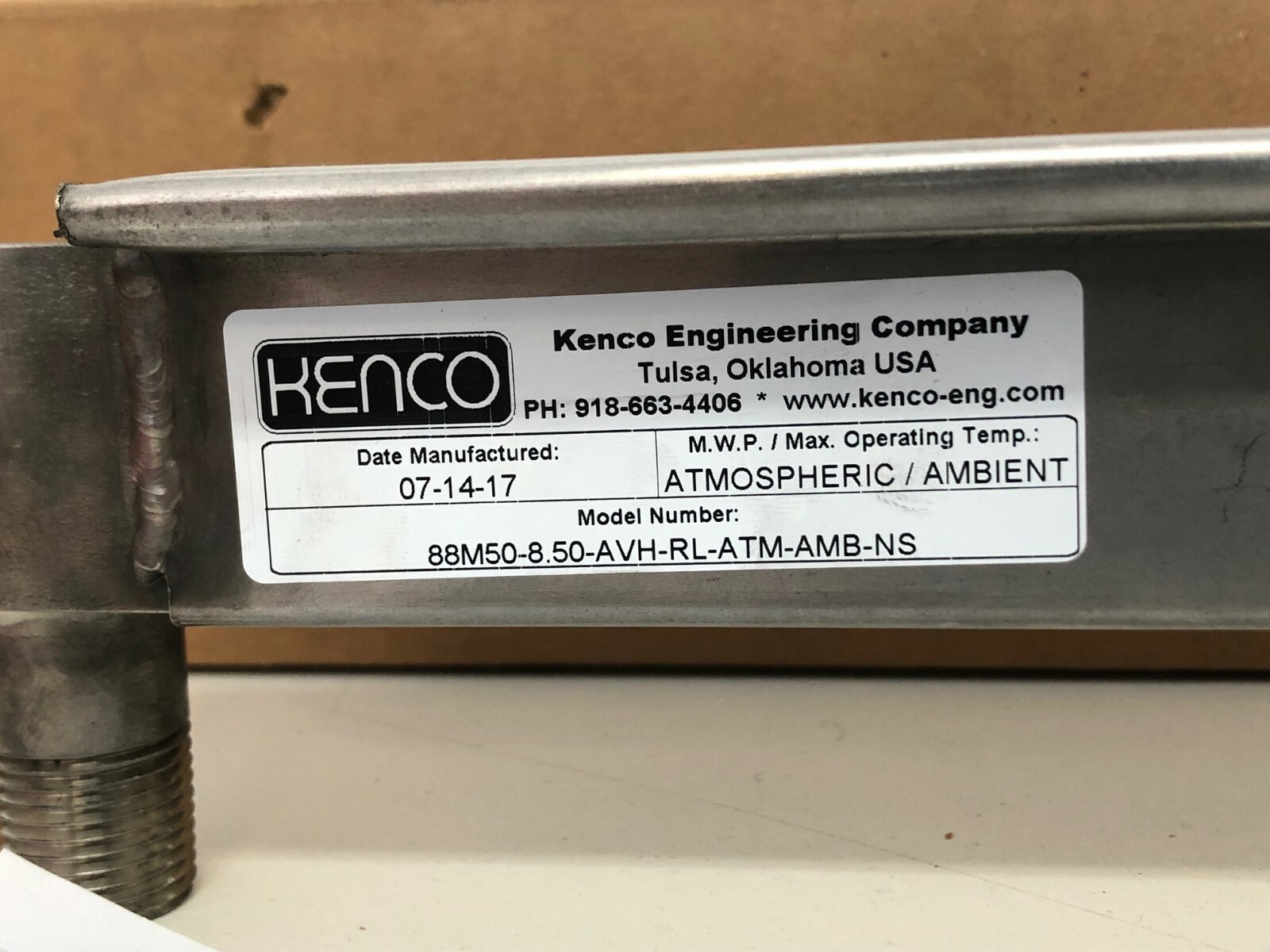 NEW IN BOX! KENCO 100-PSIG AMBIENT FLOW METER GAUGE 88M50-8.50-AVH-RL-100-AMB-NS