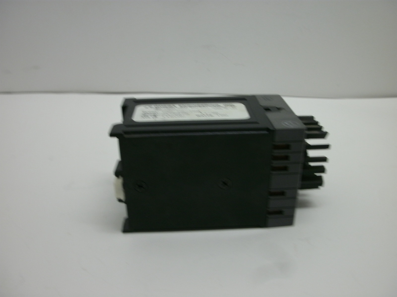OMEGA ENGINEERING DRN-PS-750 POWER SUPPLY 115VAC WATTS 10W 49-61Hz 24V AT 750mA