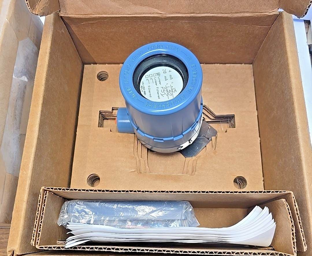 EMERSON ROSEMOUNT 751AM4E5BBT FIELD SIGNAL INDICATOR 4-20 mA OUTPUT w bracket