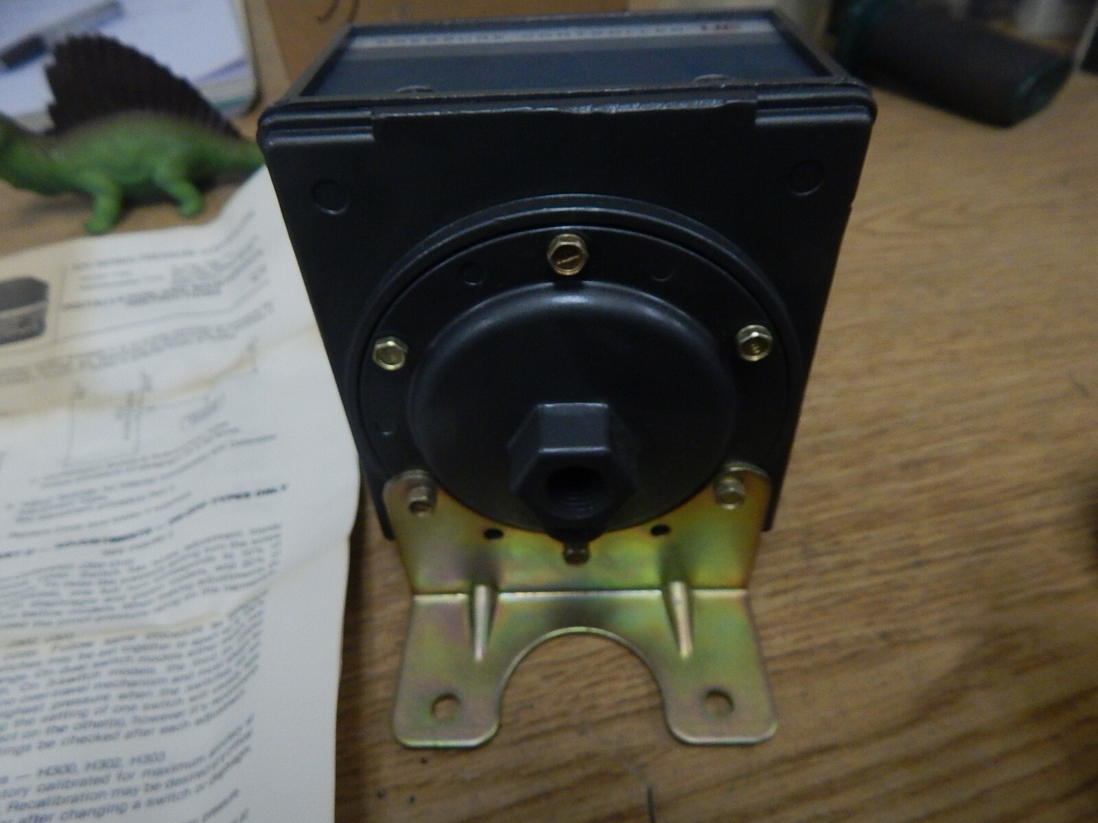 NEW United Electric Controls 8343 9574 451 UE Pressure Controller FREE SHIPPING*