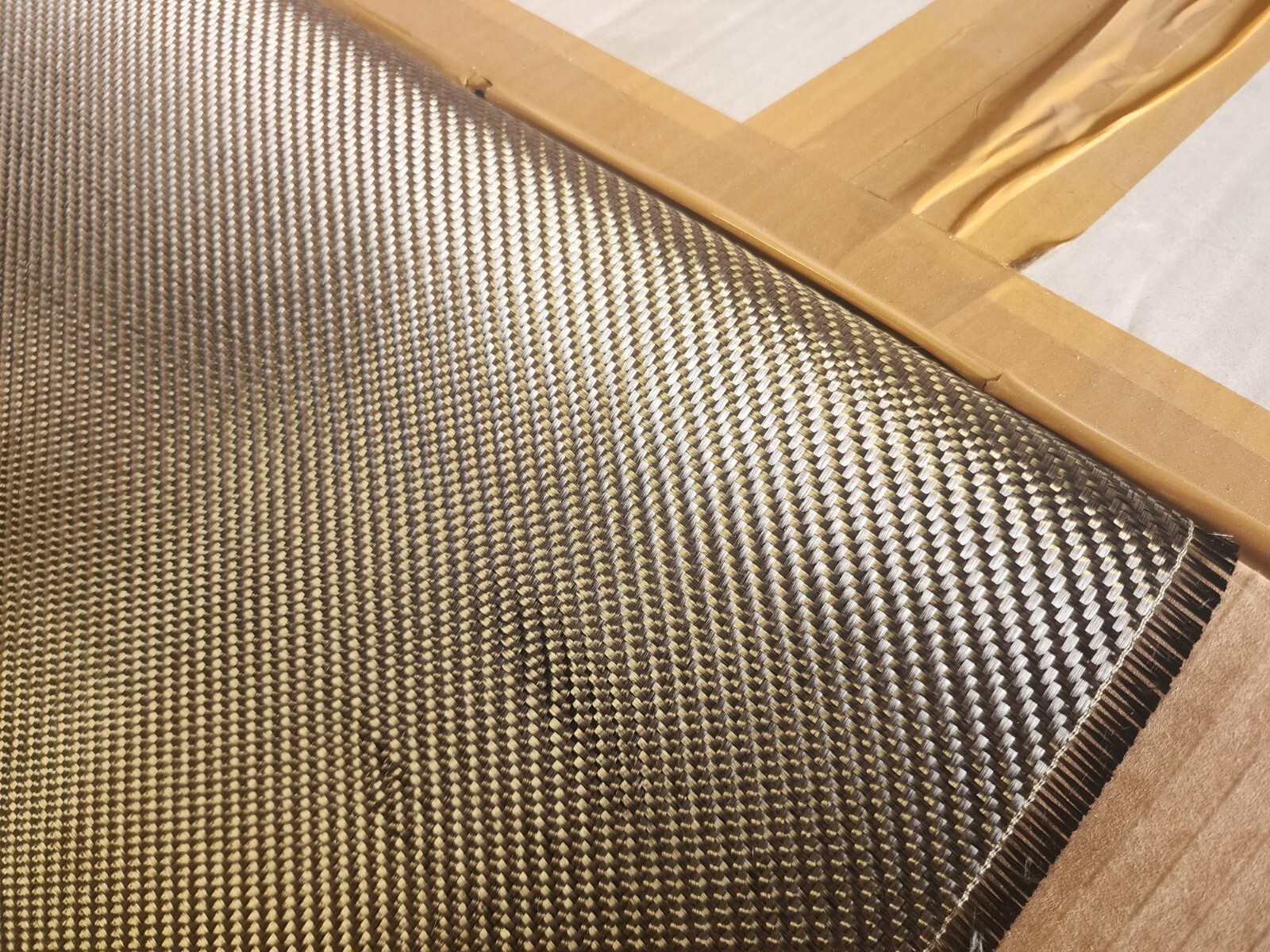 SILVER Carbon Fiber Fabric Cloth 3k 245gsm 50″ 2×2 Twill Weave Aluminum 10 Yards