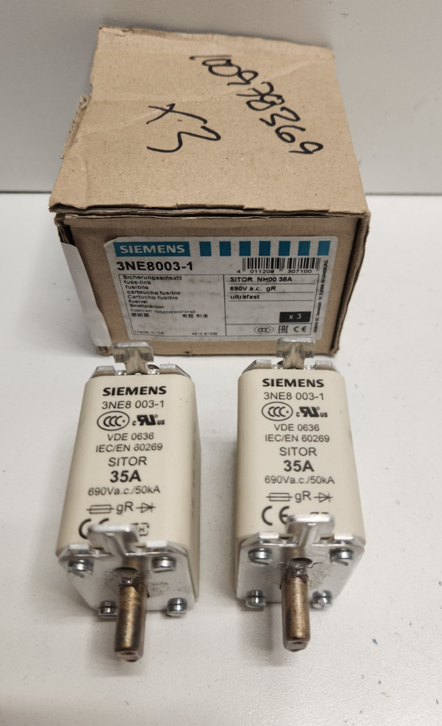 LOT OF 2 NEW IN BOX! SIEMENS 35A 690V SITOR FUSE LINKS 3NE8003-1