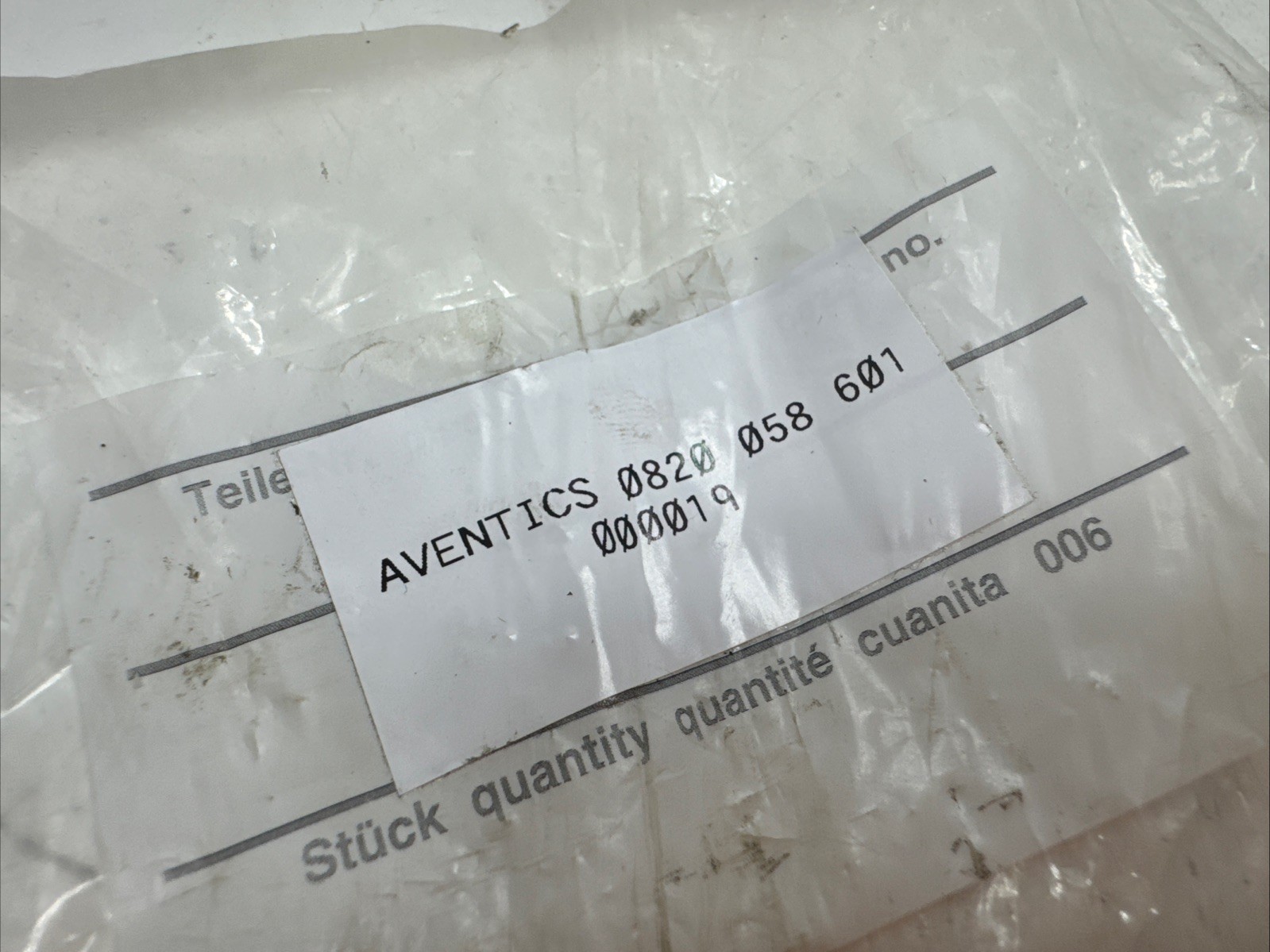 Emerson-Aventics 0820058601 Positively Overlapping 5/2-Directional Spool Valve