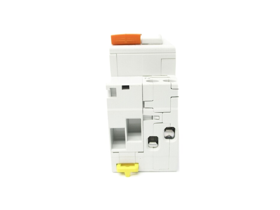 SCHNEIDER ELECTRIC 16715 DOMC45C1030C 10A 230V NSMP