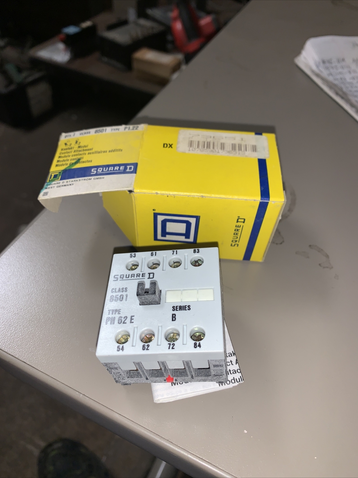 SCHNEIDER ELECTRIC 8501-P1.22 / 8501P122 (NEW OPEN BOX,