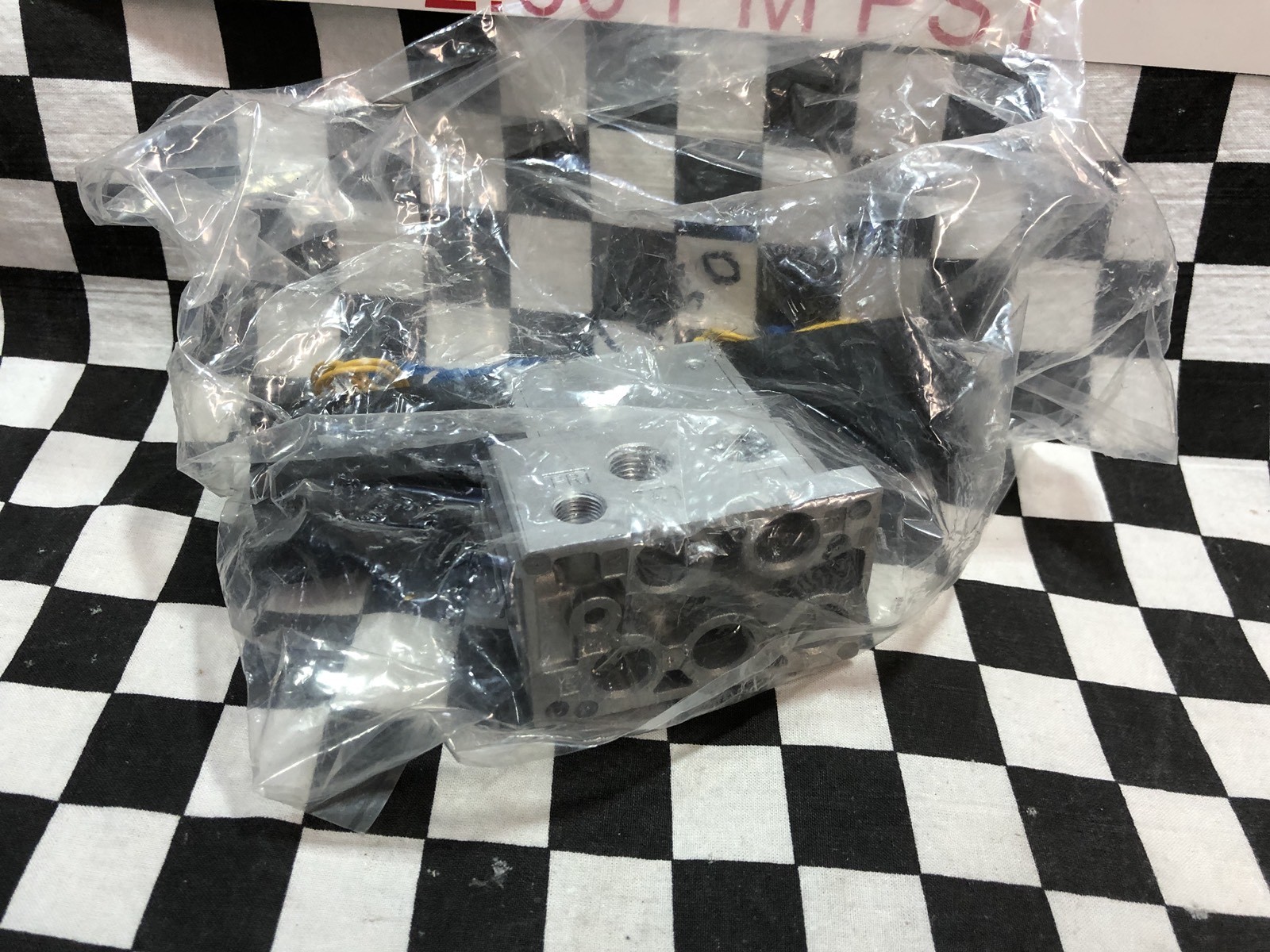 KOGANEI SOLENOID VALVE A243-4E2-25, A2434E225, SHIPSAMEDAY#1176B1