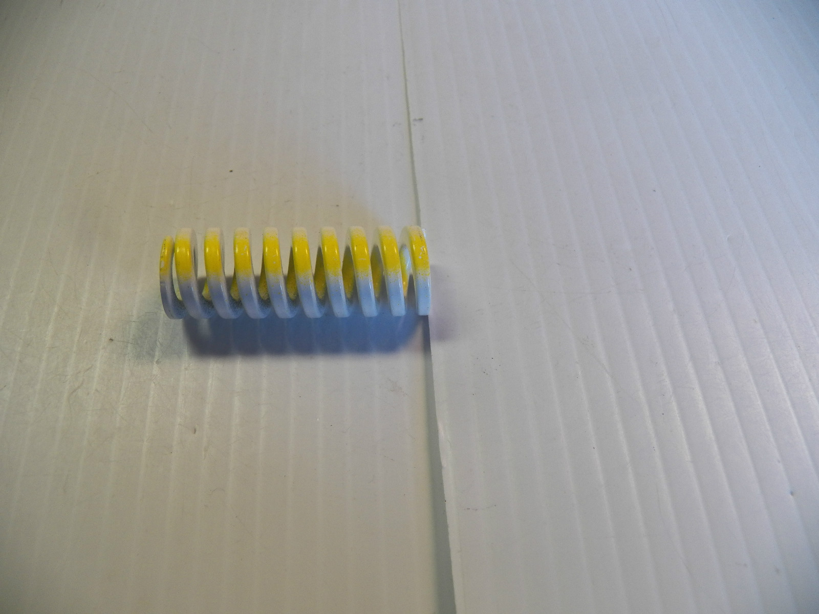 NEW LOT OF 4 DAYTON DIE SPRING MH75-200 MH75200