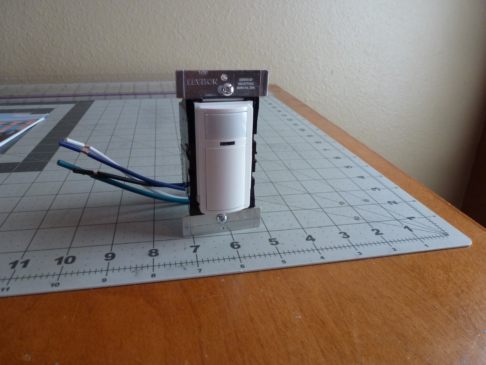 Leviton ODS15-IDW Occupancy Self-Adaptive Sensor – Passive Infrared (PIR) NO BOX