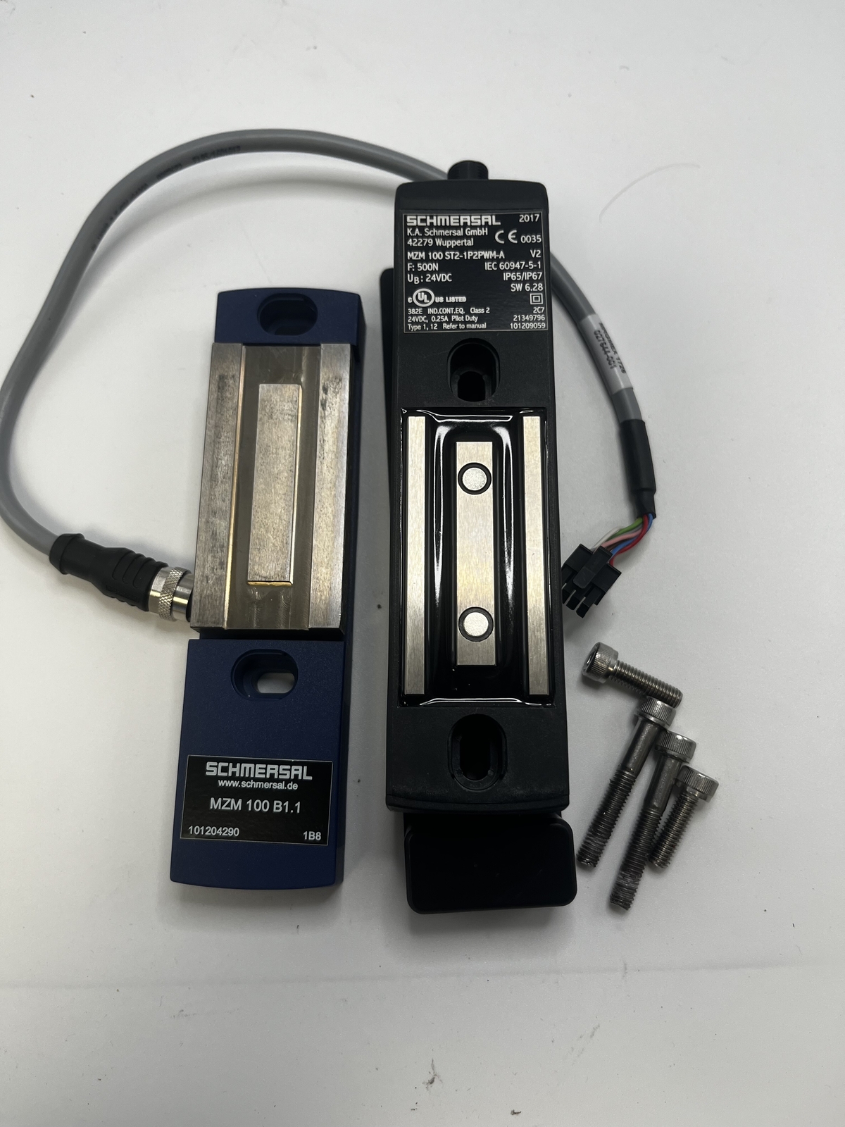 Schmersal MZM 100 B ST2-1P2PWM-A & MZM 100 B1.1 Solenoid Interlock Complete Set