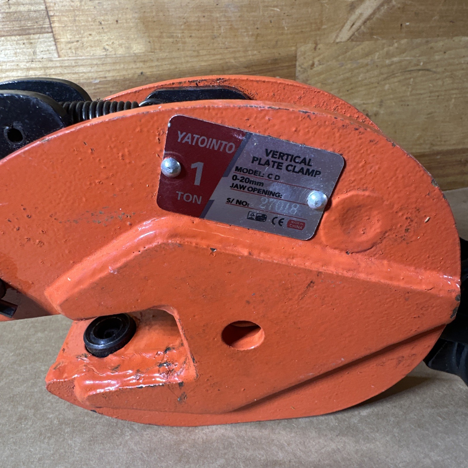 Yatointo 1 Ton Vertical Plate Clamp 0-20mm Jaw Opening Model C D