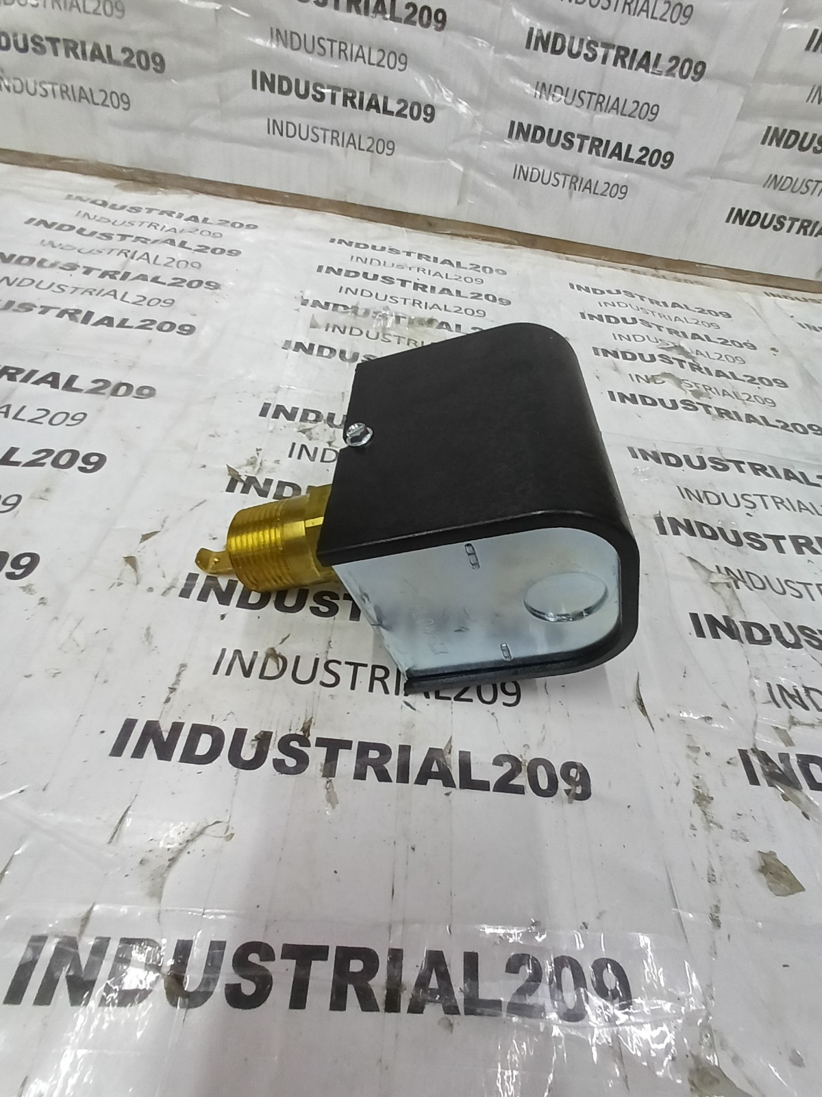 MCDONNELL+MILLER FS4-3 FLOW SWITCH