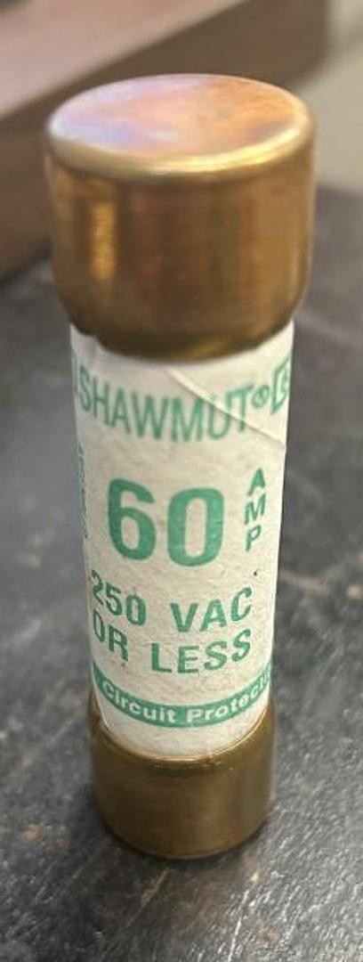 Lot of 2 Shawmut 60 Amp 250V Fuses Cat No. 25060 Class 5K – GHB-63-D18