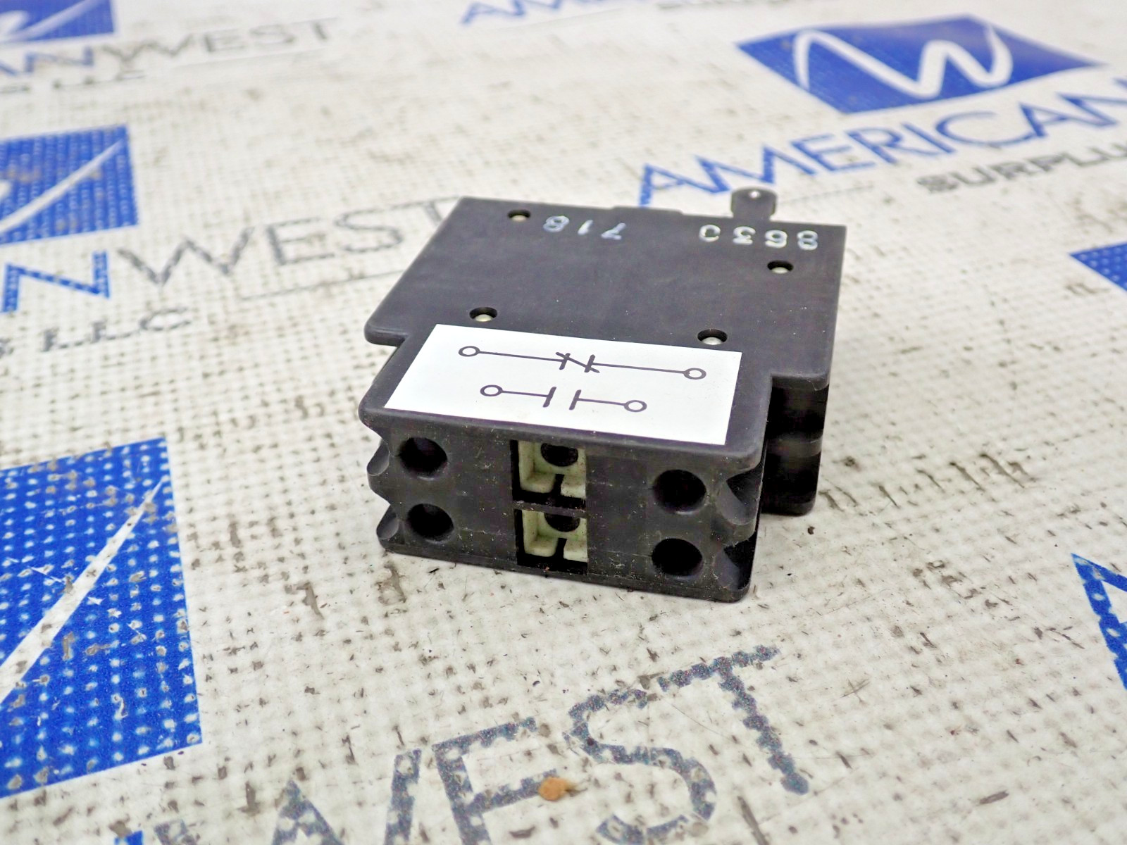 Cutler Hammer C320KA6 Auxiliary Contact Ser A1 AC-A600 DC-P600 N.O. N.C.