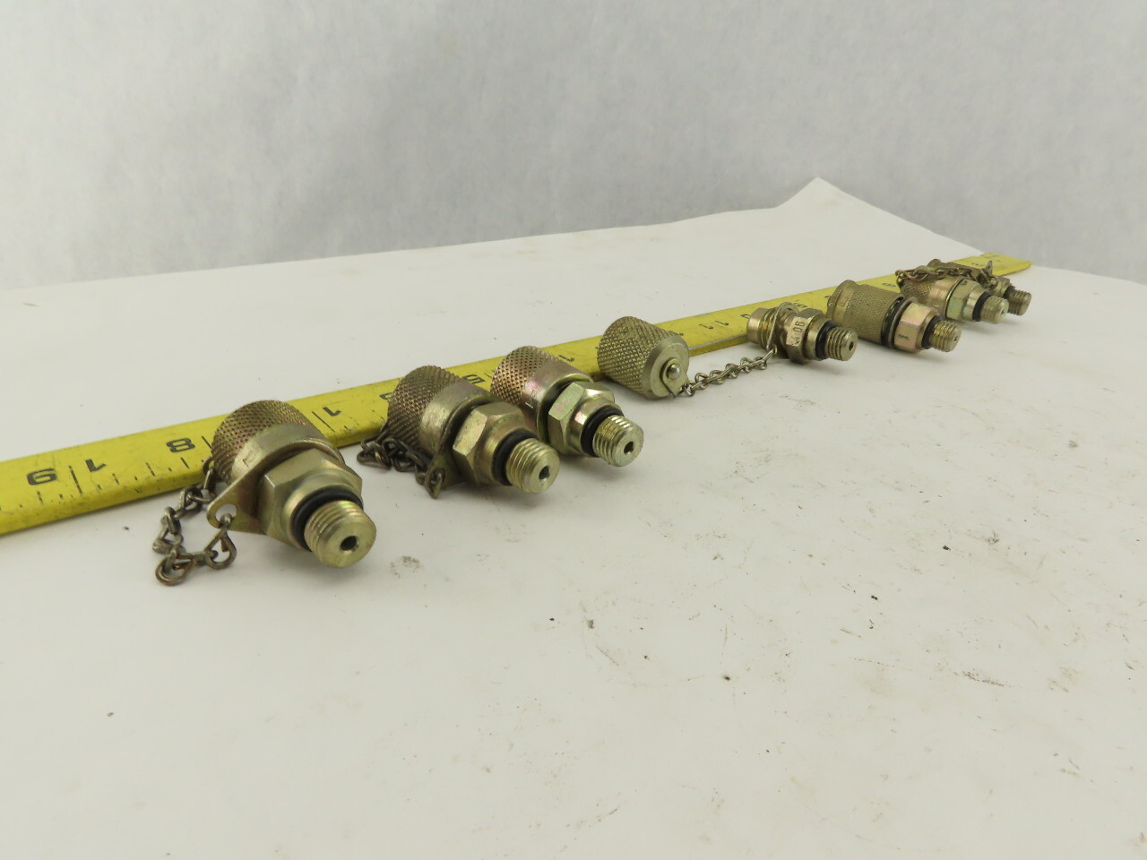 EMA3/7/16-20UNF Diagnostic Fitting Test Point Port W/Cap Lot of 7
