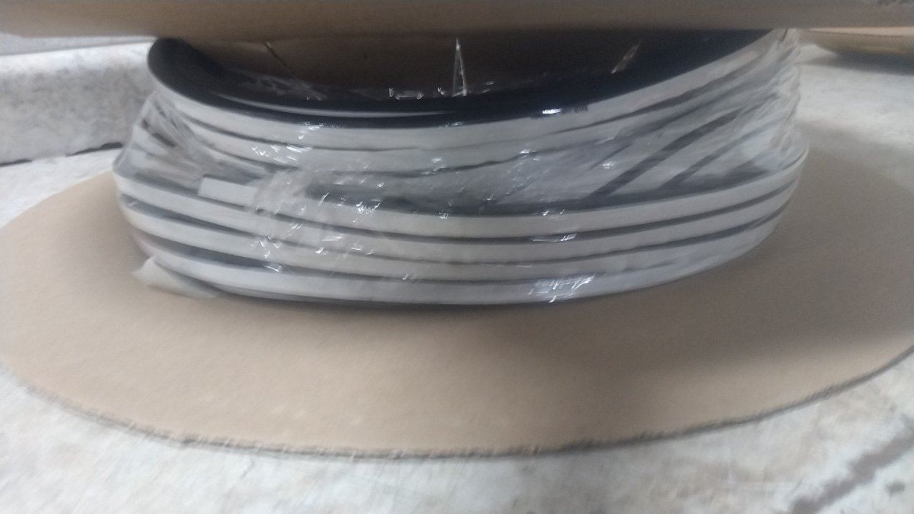 Trim Lok Inc X105HT-100 7/16 In Overall H 100 Ft L D-Shaped Seal (BW)