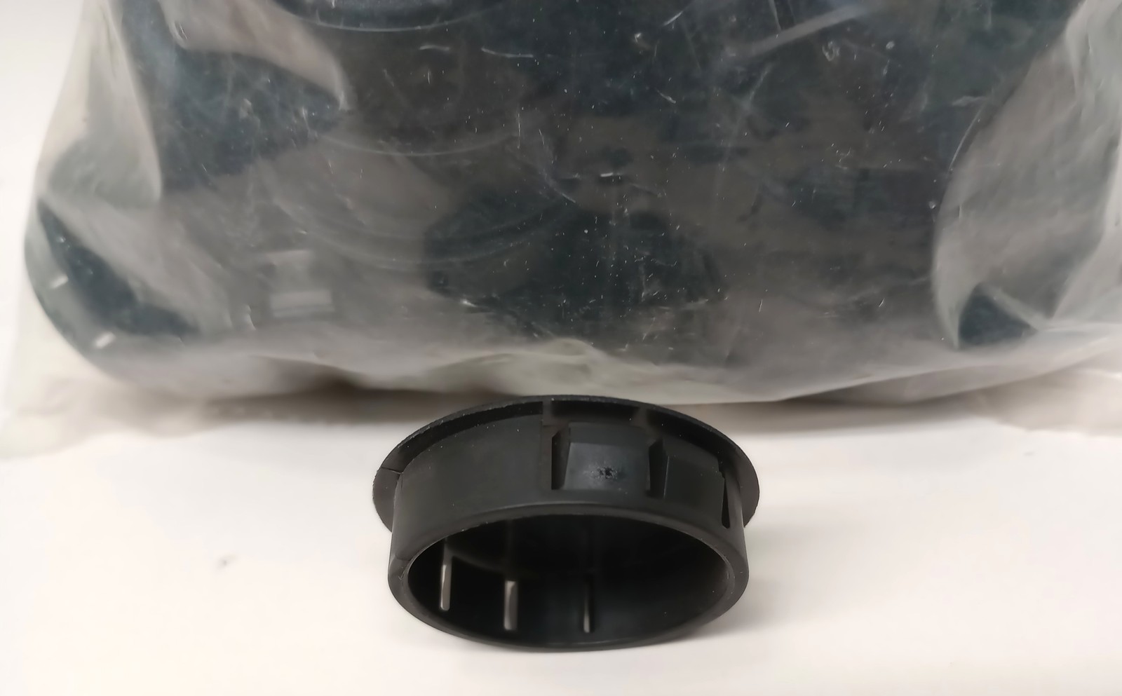 Essentra Type 62MP1500-75 Solid Locking Plug Hole 1.50″ Diameter (Pack Of 75)