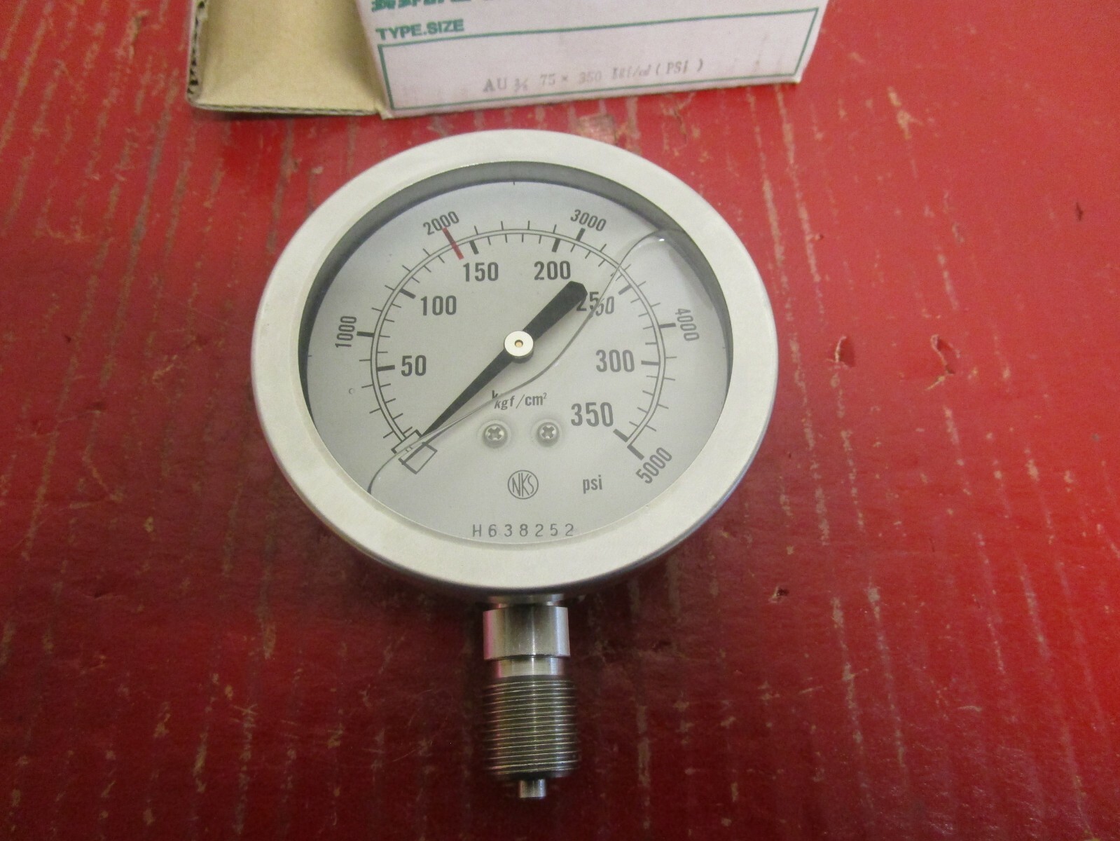 NEW NKS 3-1/2″ LIQUID FILLED PRESSURE GAUGE AU 3/8 75x 350KGF/CM2 0-5000 PSI