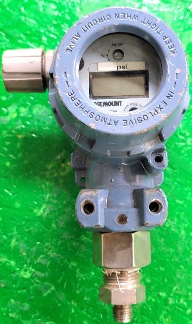 6️⃣ROSEMOUNT 2088G3A22AIM5 GAUGE PSI TRANSMITTER PESSCO OFFERING 1 W051426-3 🗽