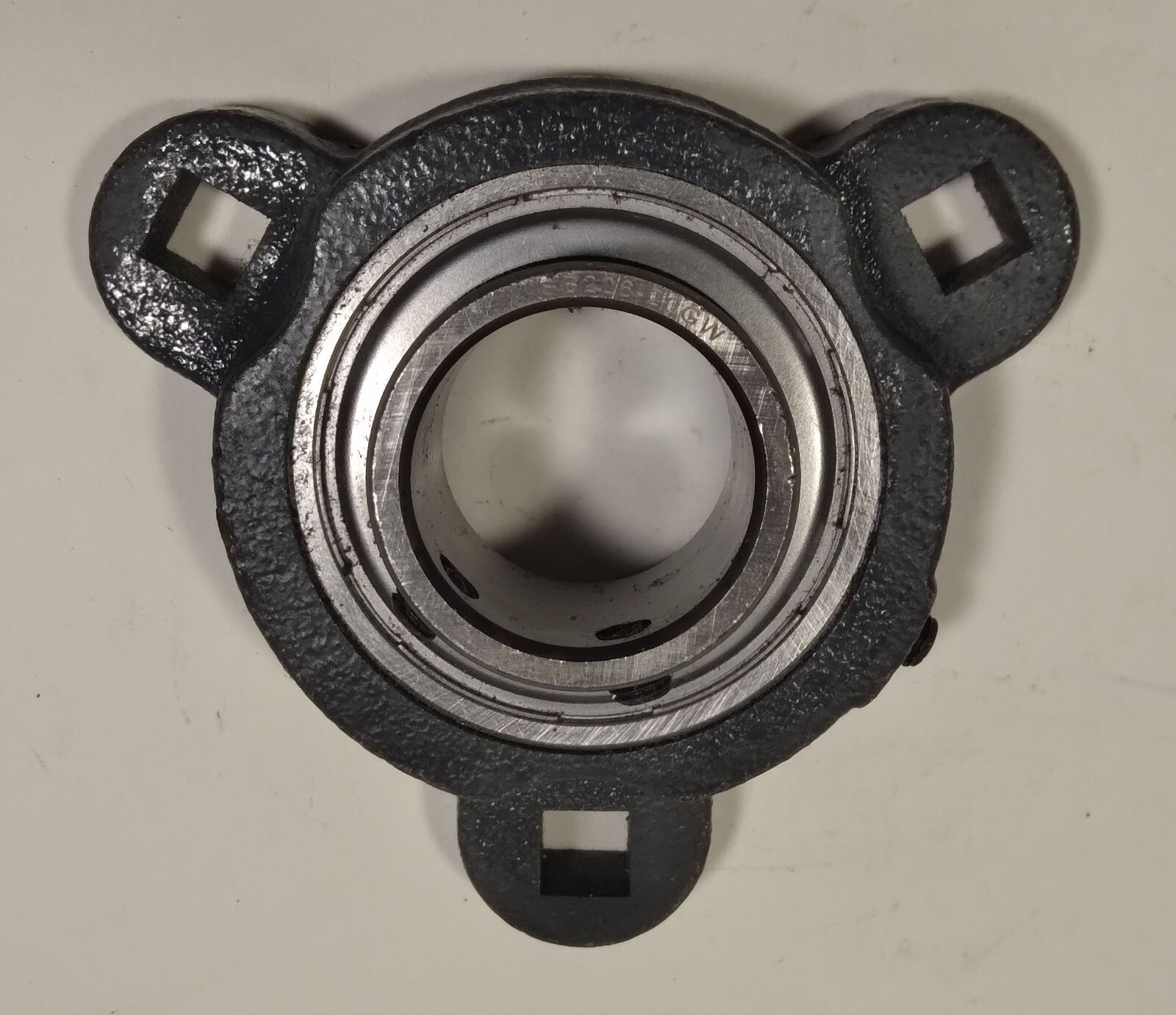 1 NEW IPTCI RFB206 3-BOLT FLANGE SB206-20GW BEARING NNB ***MAKE OFFER***