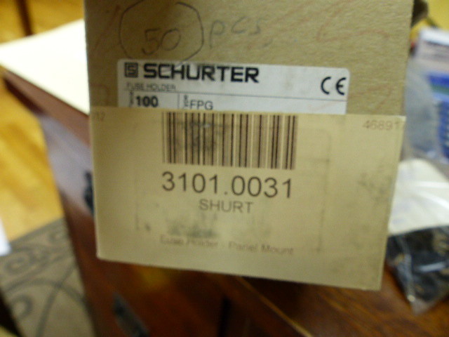 SCHURTER 3101.0031 Qty of 10 per Lot Fuse Holder FPG3 SLOTTED IP40