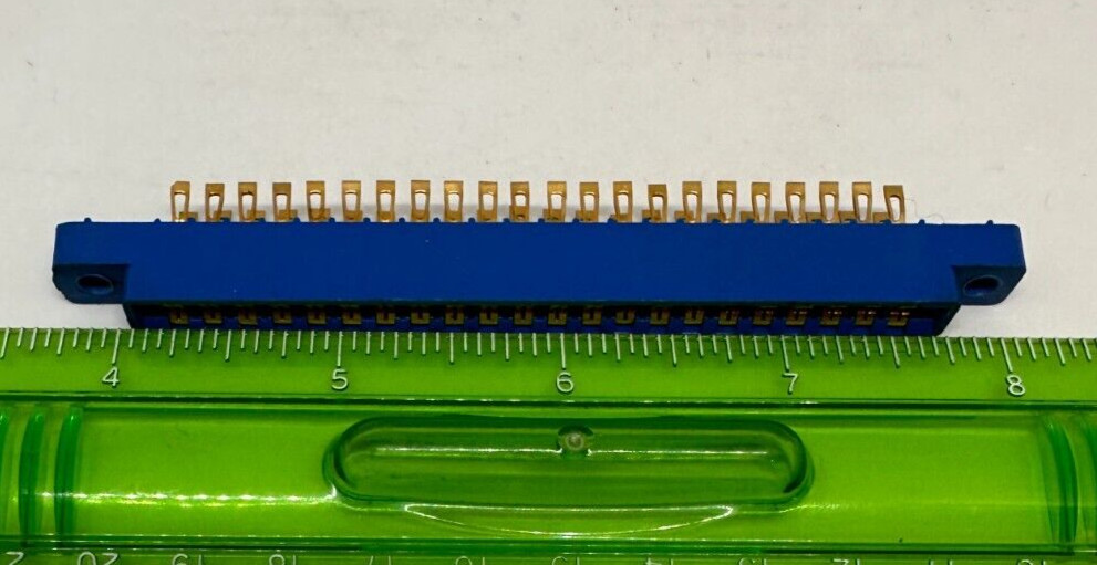4676 IMM22DREH-S21 SULLINS Standard Card Edge Connectors 44P EDGE SOLDER (56)
