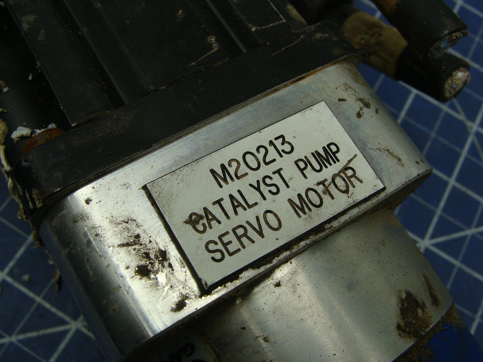 ALLEN BRADLEY AC SERVO MOTOR 3PH 460V MPL-B230P-EJ72AA W/GAM EPL 702167 25:1