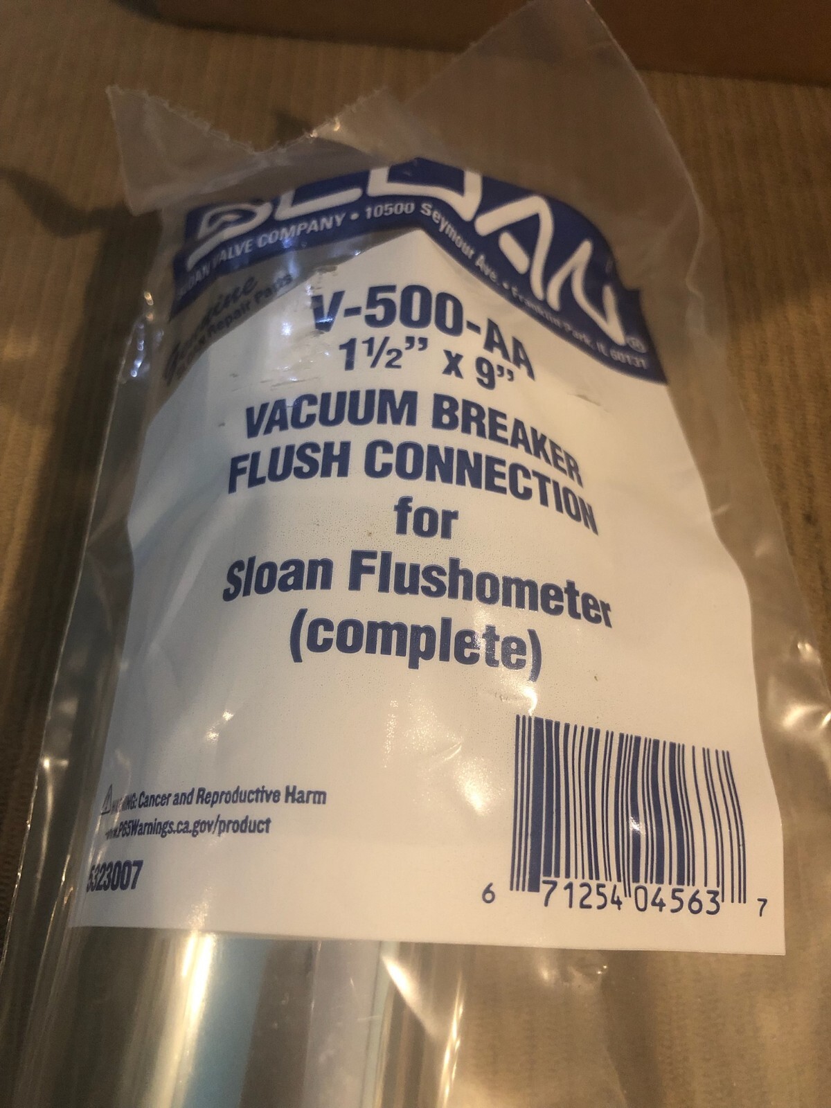 SLOAN V-500-AA 1- 1/2″ x 9″ Vacuum Breaker Flush Connection
