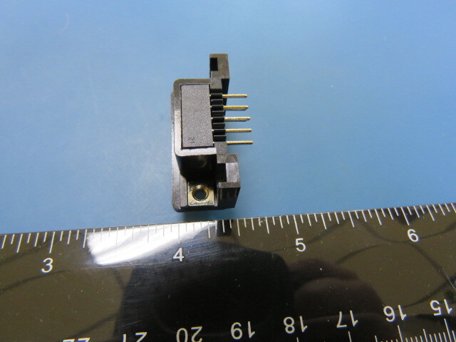 AMPHENOL L77SDE09S1A4R Qty of 10 per Lot 9 Position D-Sub Receptacle, Female