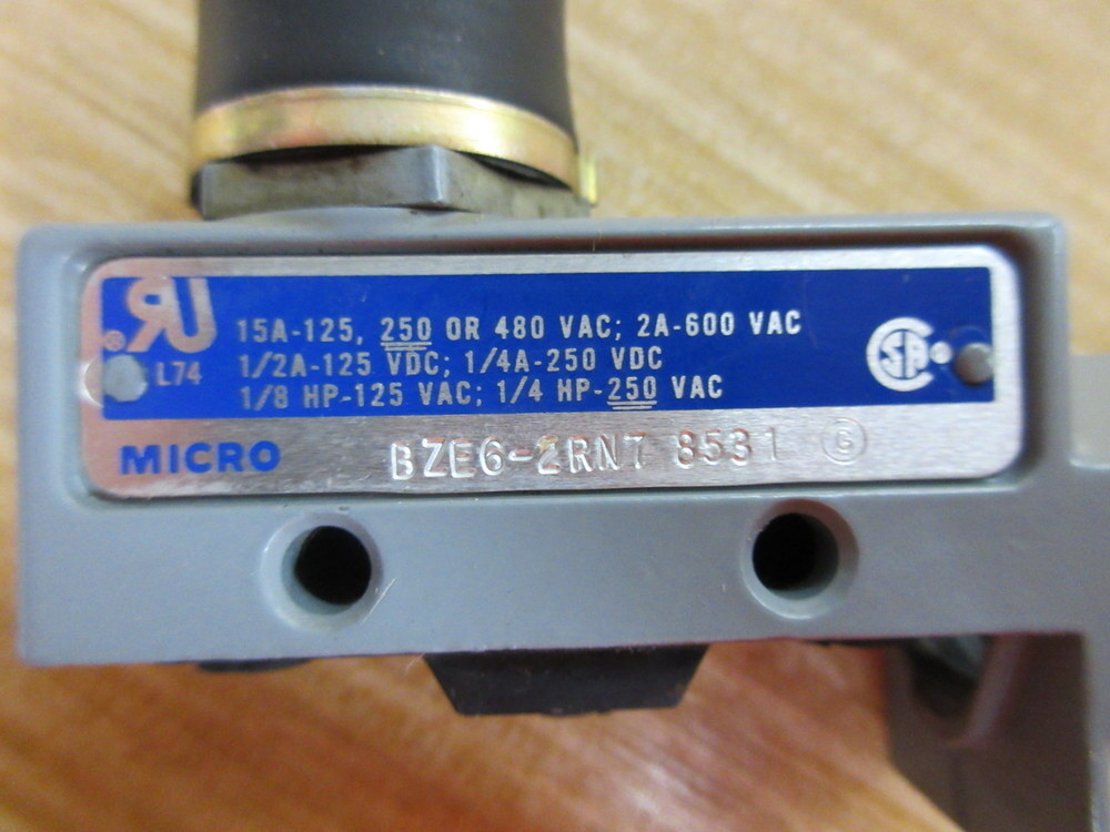 Micro Switch BZE6-2RN7 Honeywell Limit Switch BZE62RN7 W/O Base