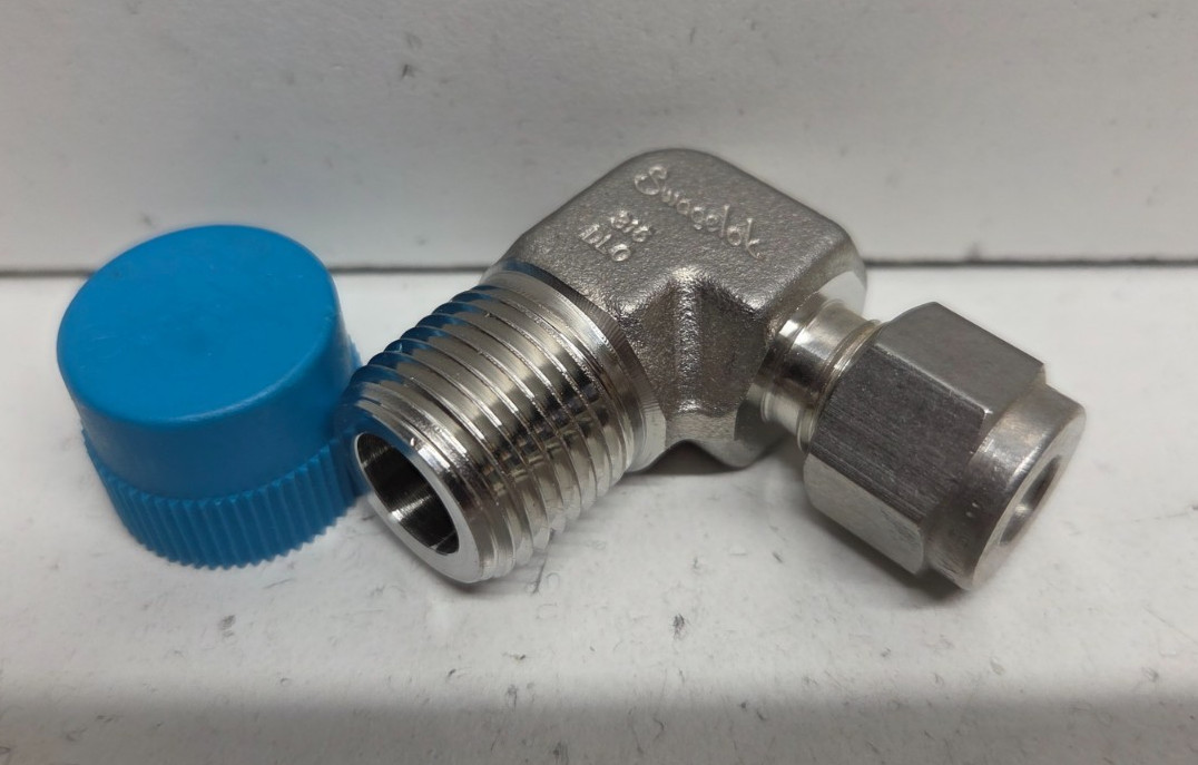 NEW NO BOX! SWAGELOK 1/4″ TUBE OD X 3/8″ MNPT STAINLESS ELBOW SS-400-2-6