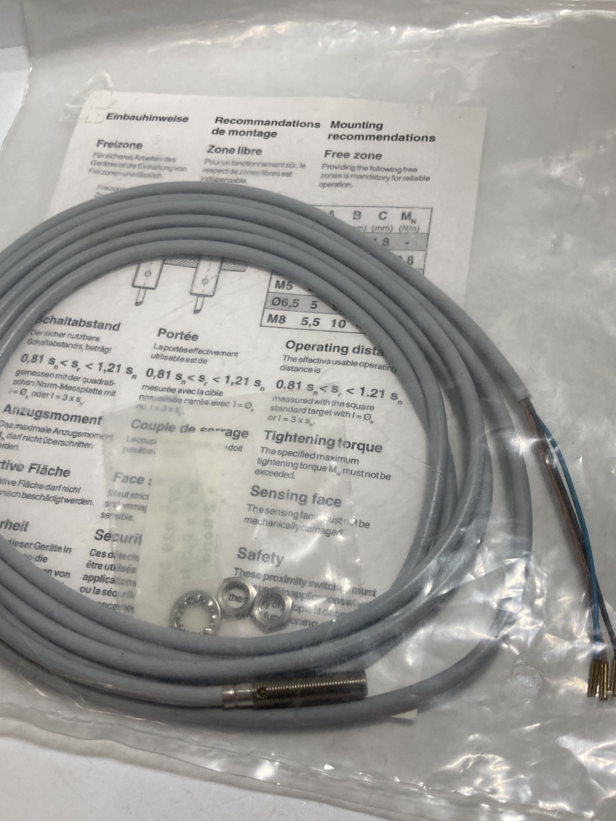 SICK IM05-0B8PS-ZW1 PROXIMITY SENSOR INDUCTIVE 10-30VDC200MA 0.8MM SEN NIB