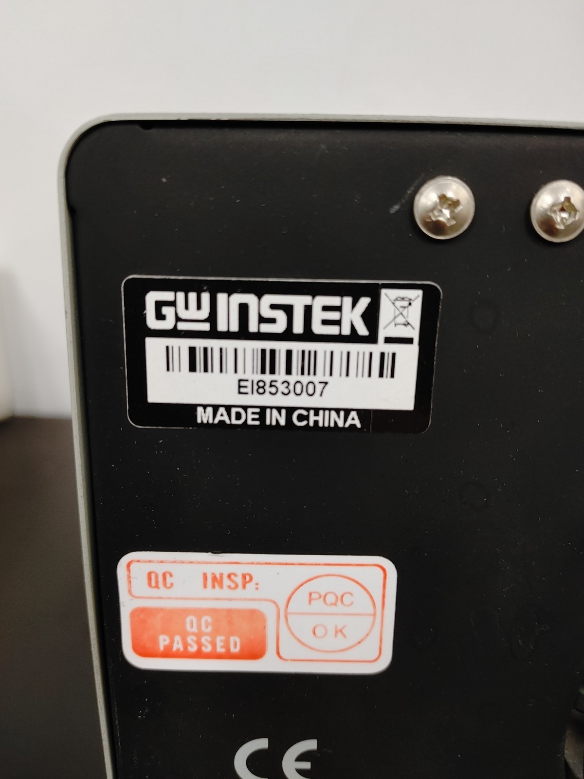 GW INSTEK GPC-3030D Dual Tracking with 5V Fixed Laboratory DC Power Supply