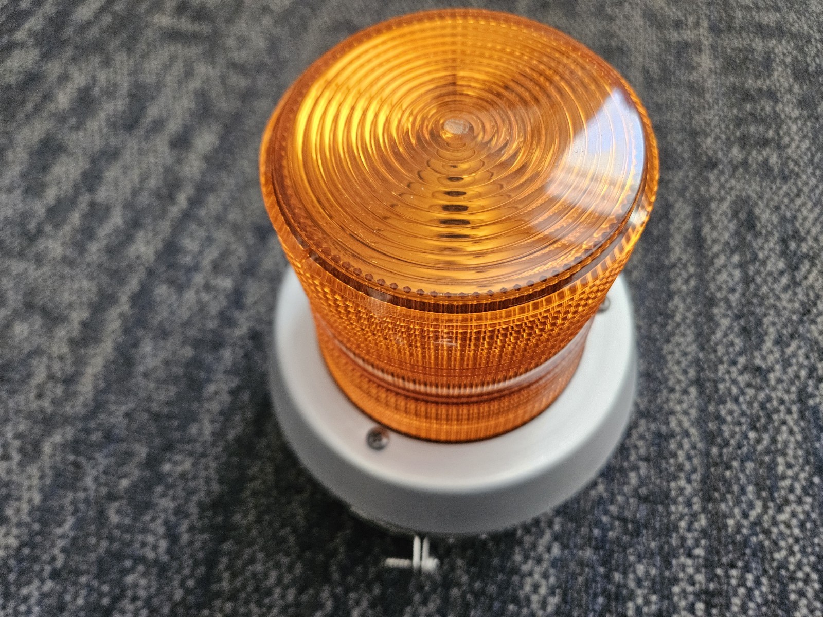 EDWARDS ADAPTABEACON 51A-G5-20W AMBER 24V AC FLASHING BEACON W/BASE MOUNTED HORN