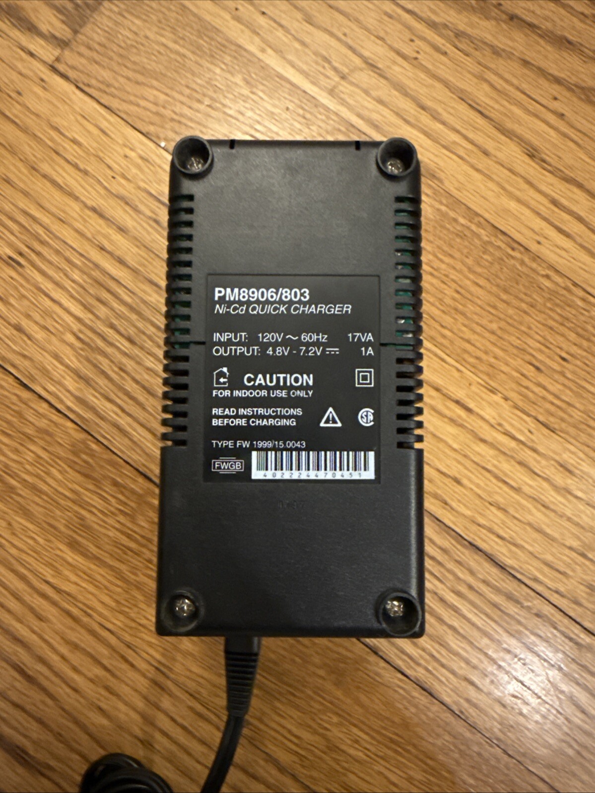 Genuine Fluke PM8906/803 120V Ni-Cd Quick Charger
