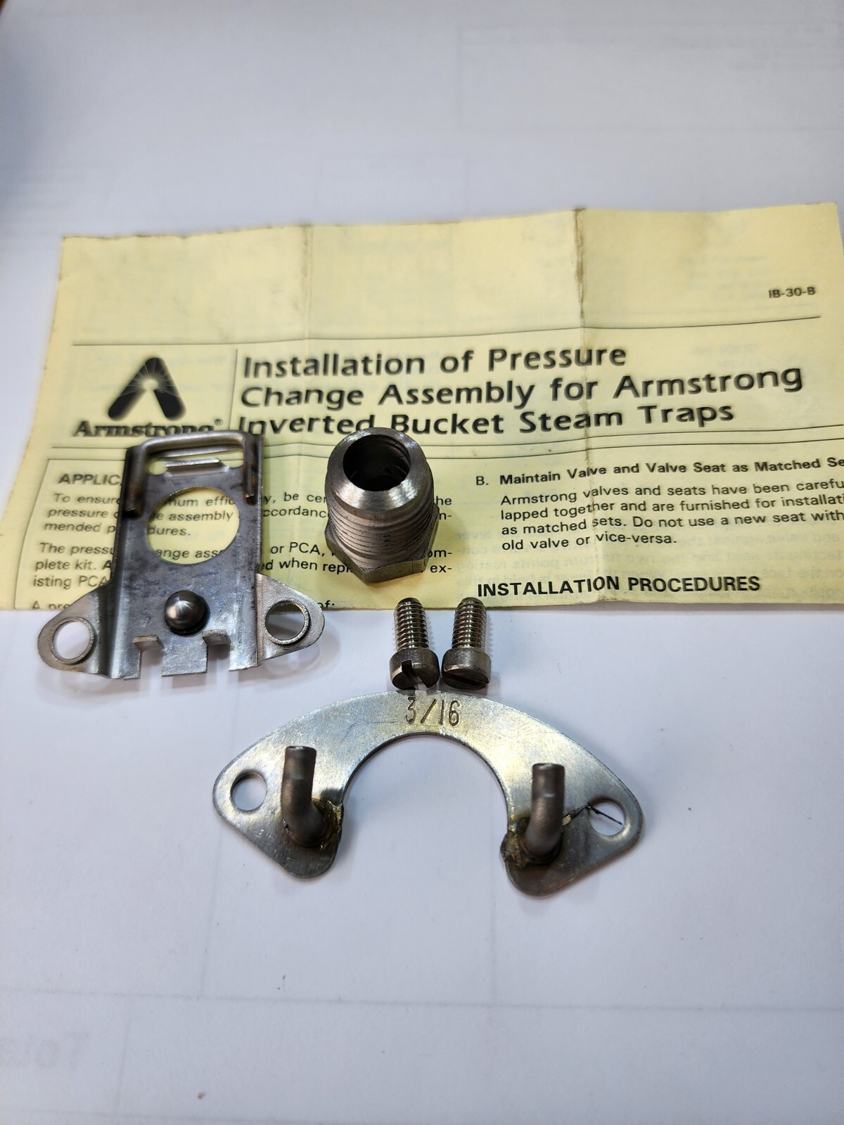 Lot of 2 – Armstrong 3/16″ Mech Less Bracket Kit 70PSI Max / P3