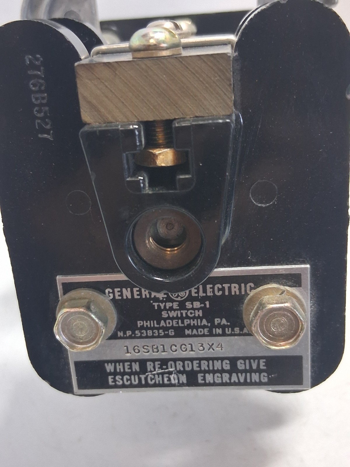 GENERAL ELECTRIC 16SB1CG13X4 ROTARY SWITCH TYPE SB-1 3 POSITION NNB