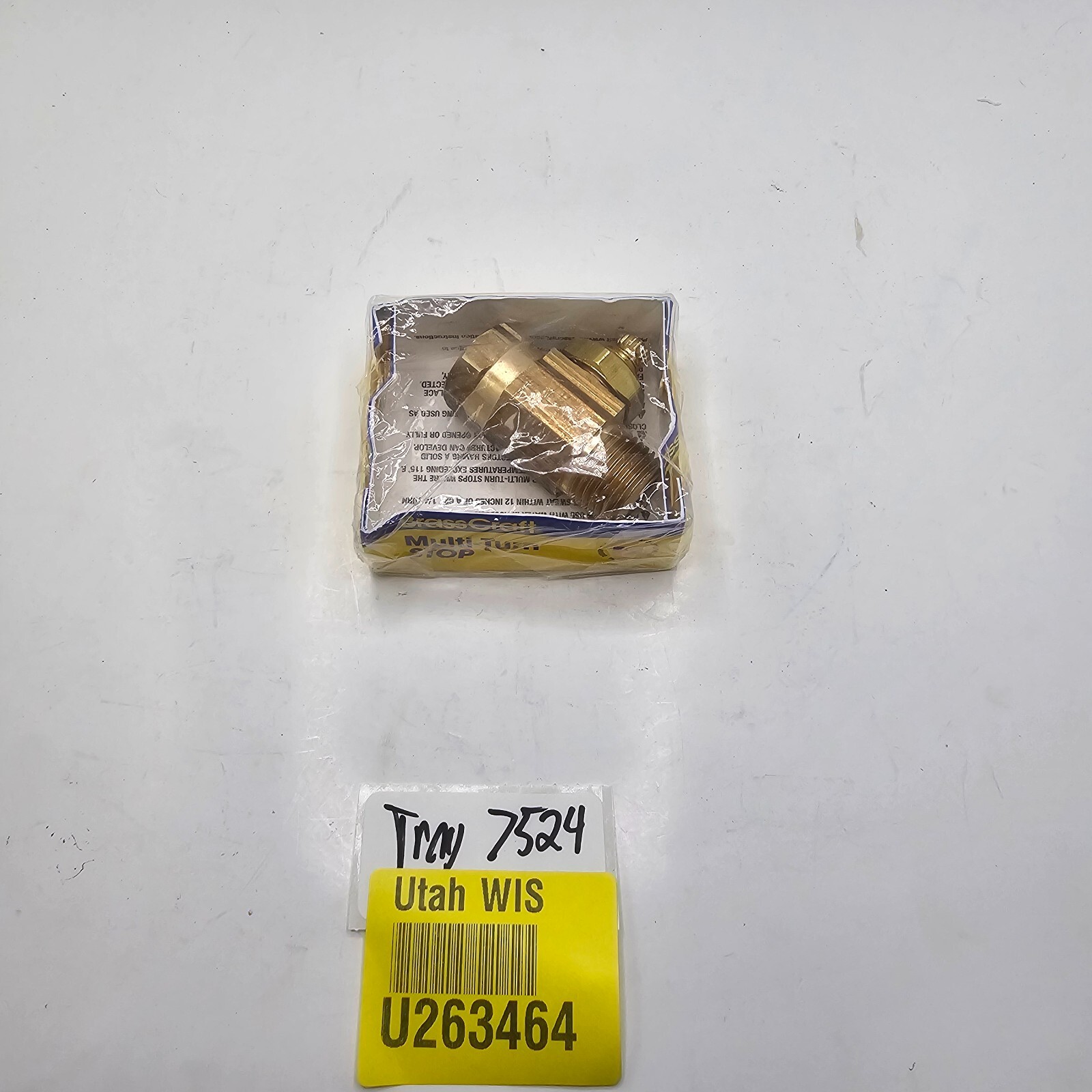 BrassCraft DRS83X R 1/2 in. FIP x 1/2 in. MIP Integral Shut-Off Valve