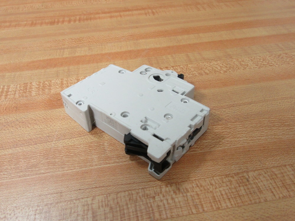 Asea Brown Broveri S202-D16 16A Circuit Breaker S202D16 ABB 1 Pole