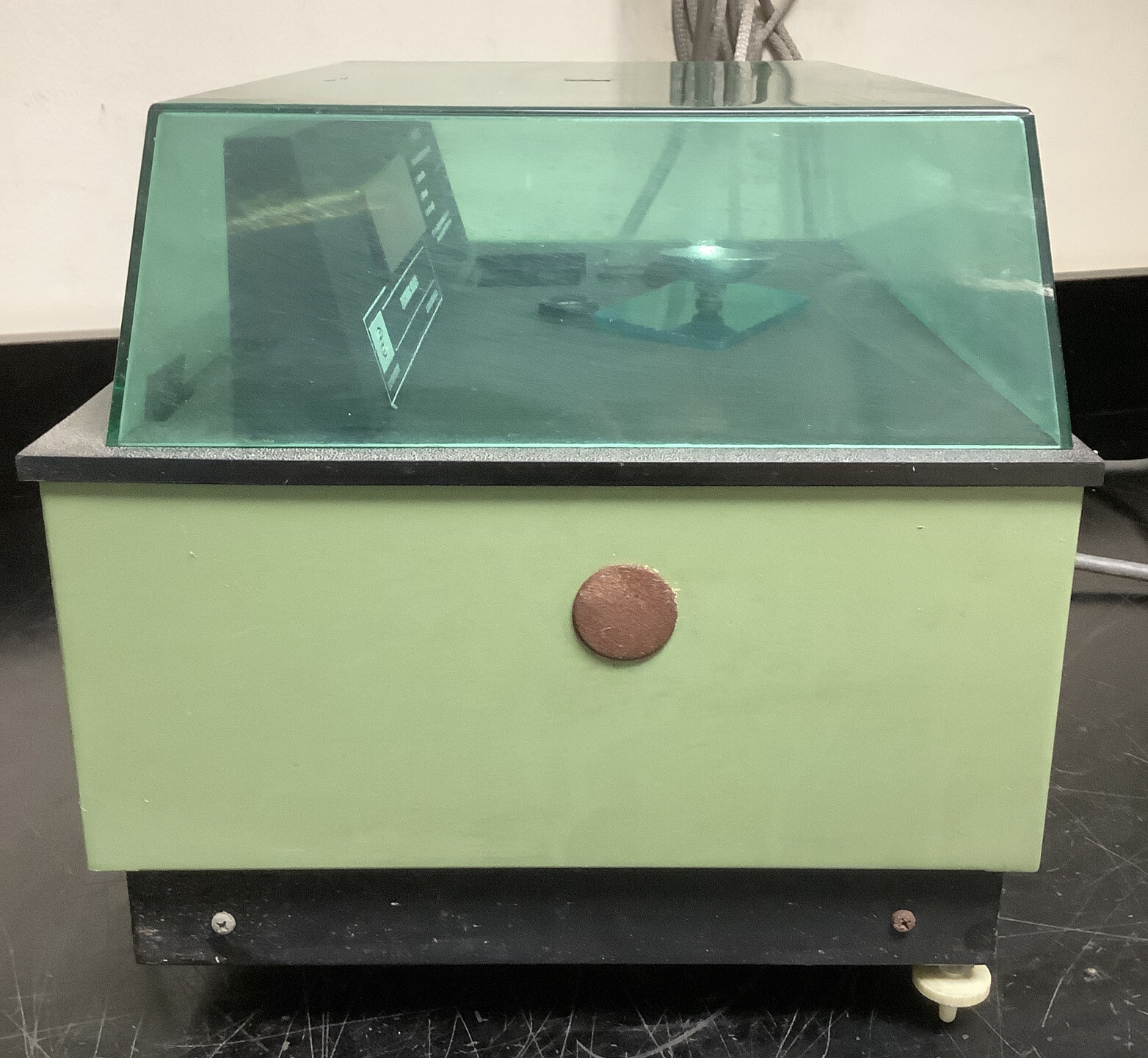 LECO CORP Model 767-600 Electronic Balance