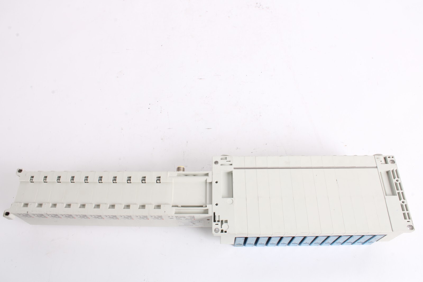 SMC EX250-SEN1 + 3x EX250-IE3 + 7x EX250-IE1 + 13x SY5300-5NZ1