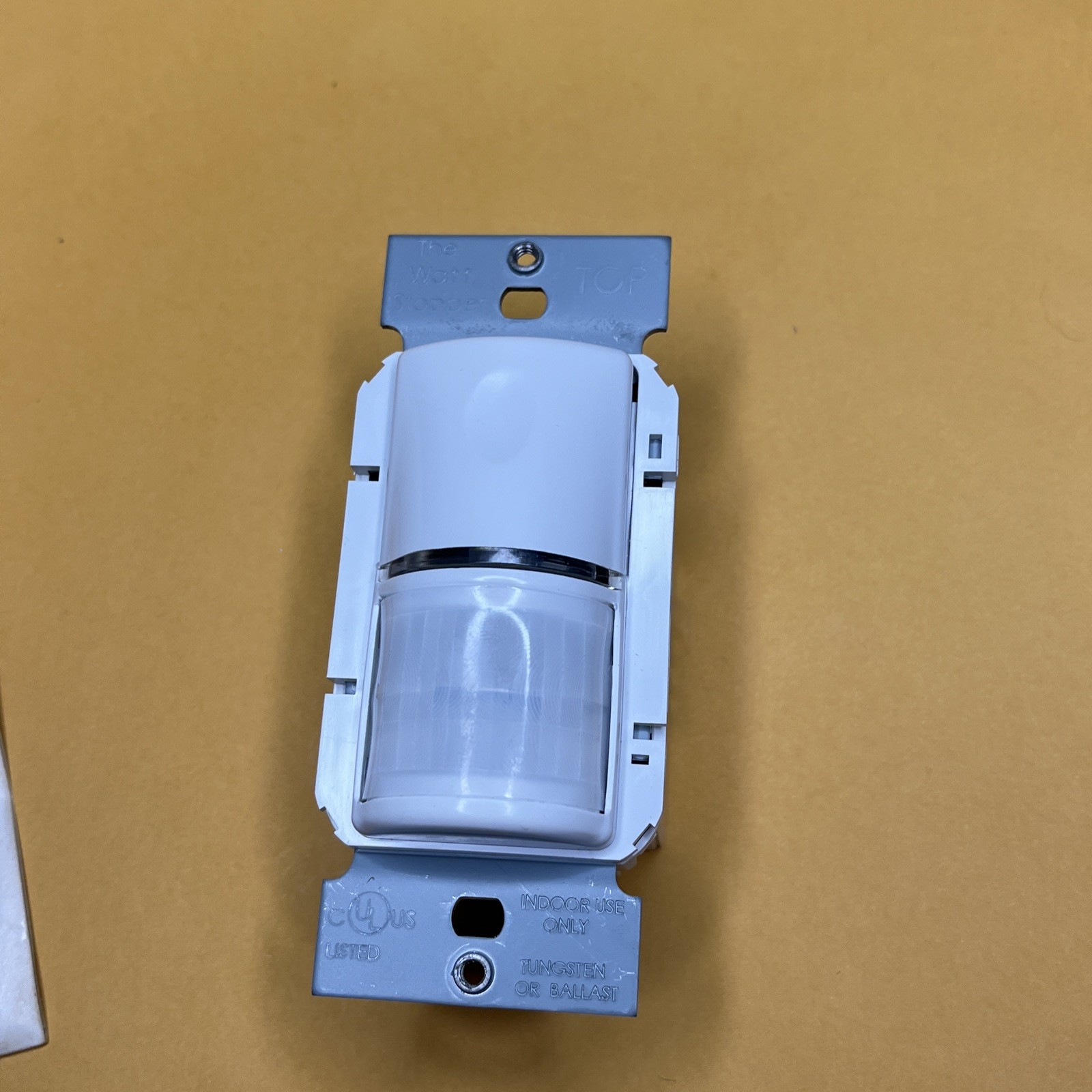 Watt Stopper WS-200-W Passive IR Automated Wall Switch 120-277 VAC 60 Hz White