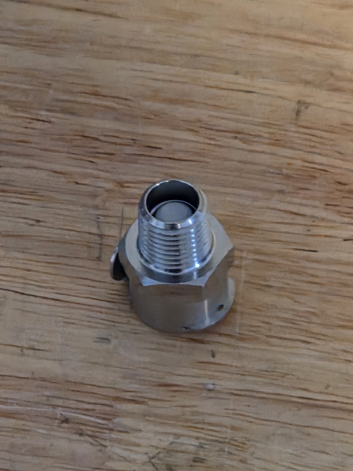 LCD10004 CPC 1/4″NPT BRASS VALVE COUPLING BODY CHROME PLATED 250PSI MAX 1pc