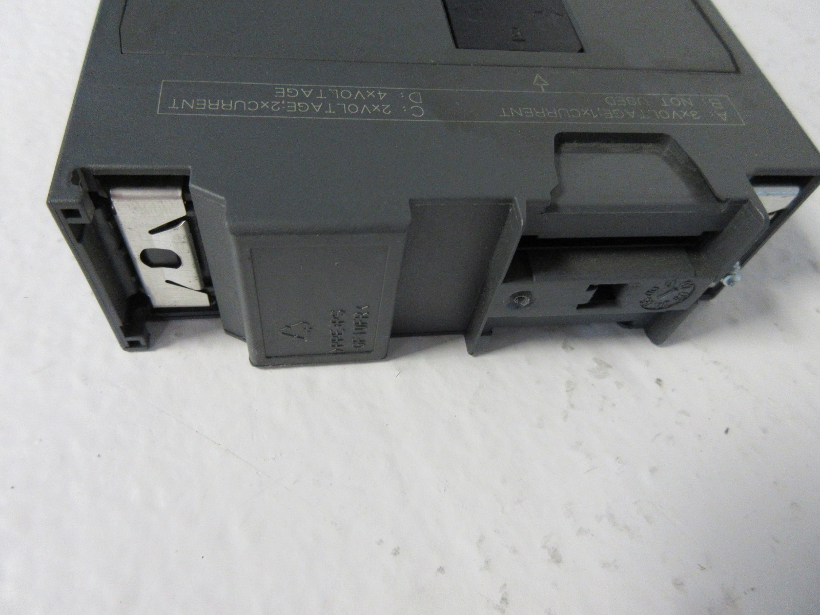 SIEMENS 6ES7 335-7HG01-0AB0 USED HIGH SPEED ANALOG I/O MODULE 6ES73357HG010AB0