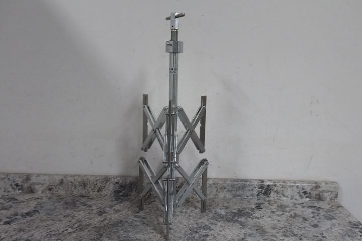 Sumner 400-3SS 8 to 12 In Pipe Size Internal Fit-Up Clamp