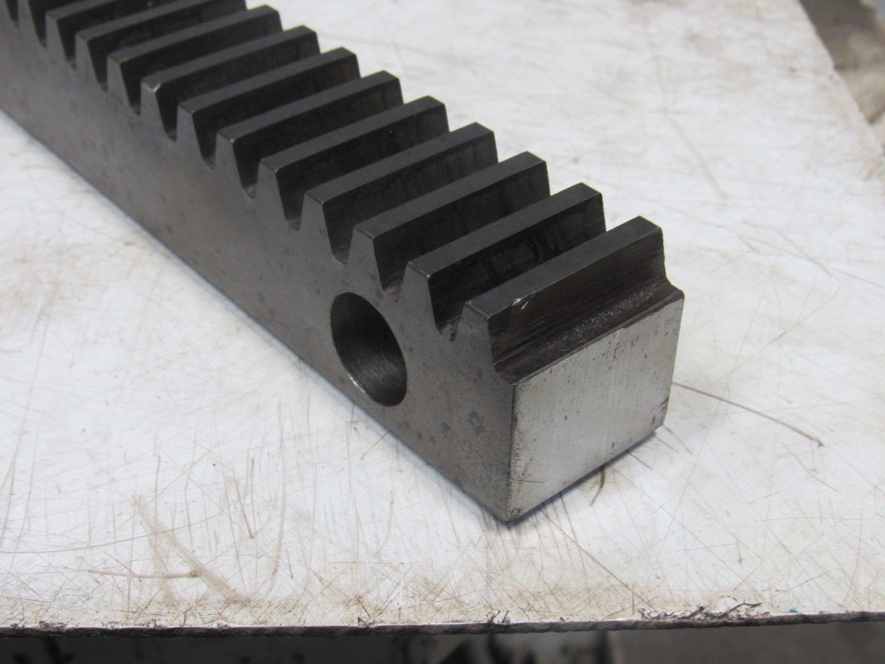 Flat Pinion Gear Rack 136T 0.151 MOD 1.5″ Face 70.0185″ 1/2″ Pitch Approx.