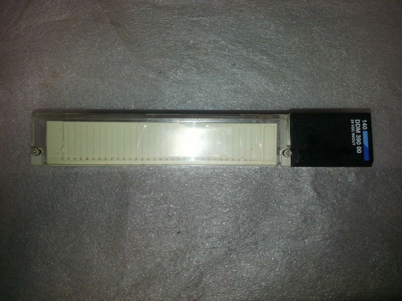 SCHNEIDER TSX QUANTUM 140DDM39000 0.5A/PT 21051310507 shly
