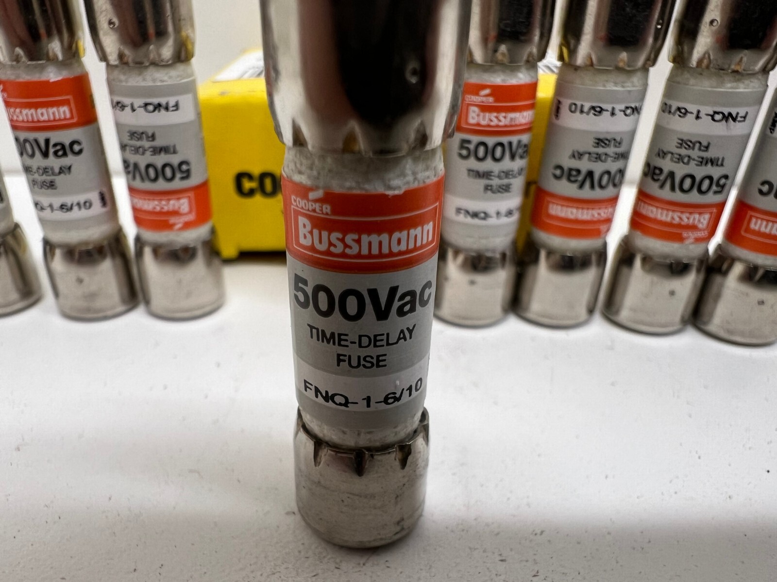 LOT OF (10) NEW OLD STOCK! BUSSMANN 1.6A 500VAC TIME-DELAY FUSES FNQ-1-6/10